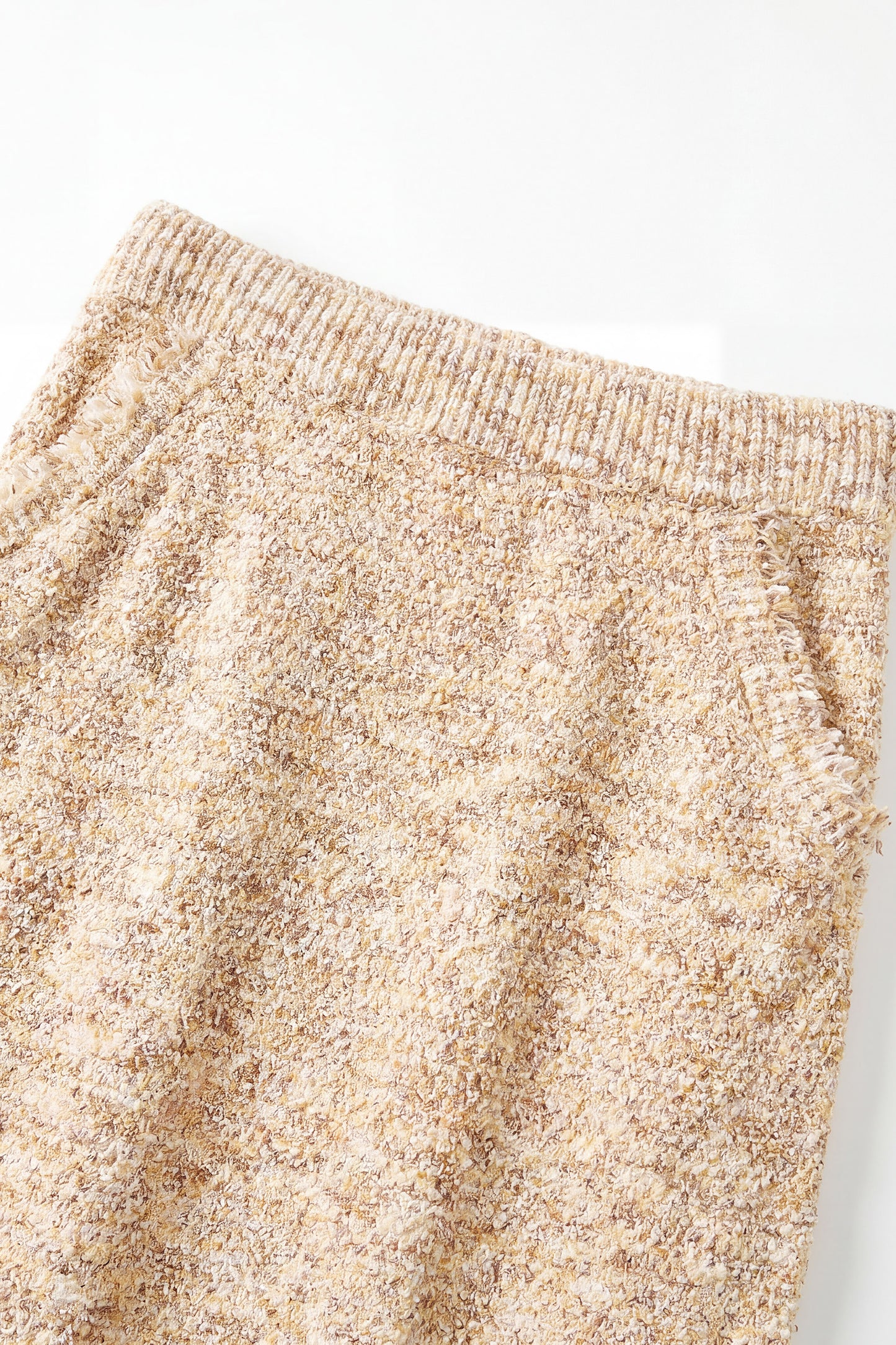 EASYSO Cozy Bouclé Knit Fringe Skirt – Oatmeal Melange Tassel Midi Skirt with Pockets