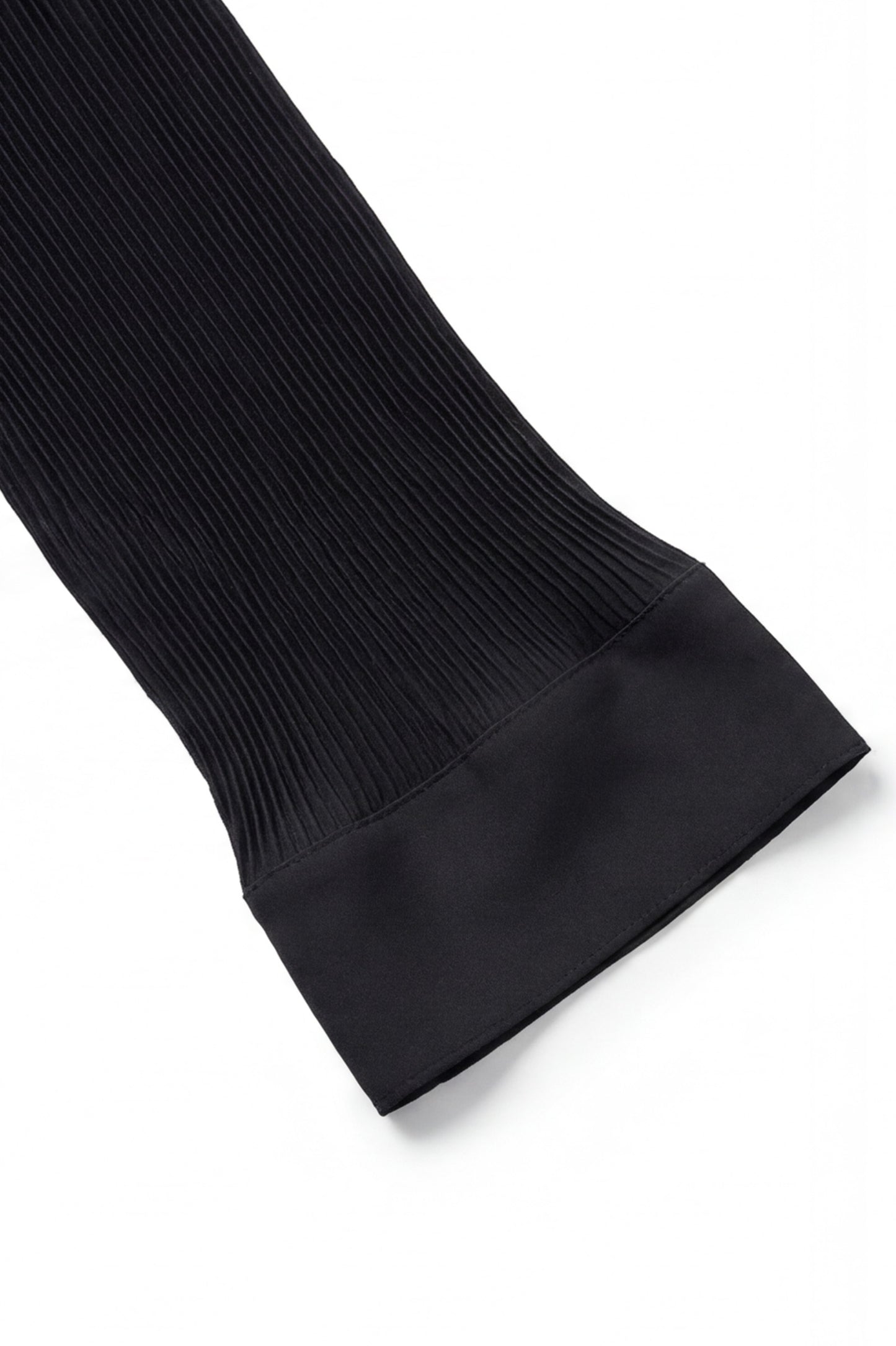 Geoflora Black Round Neck 3/4 Sleeve Pleated Maxi Dress