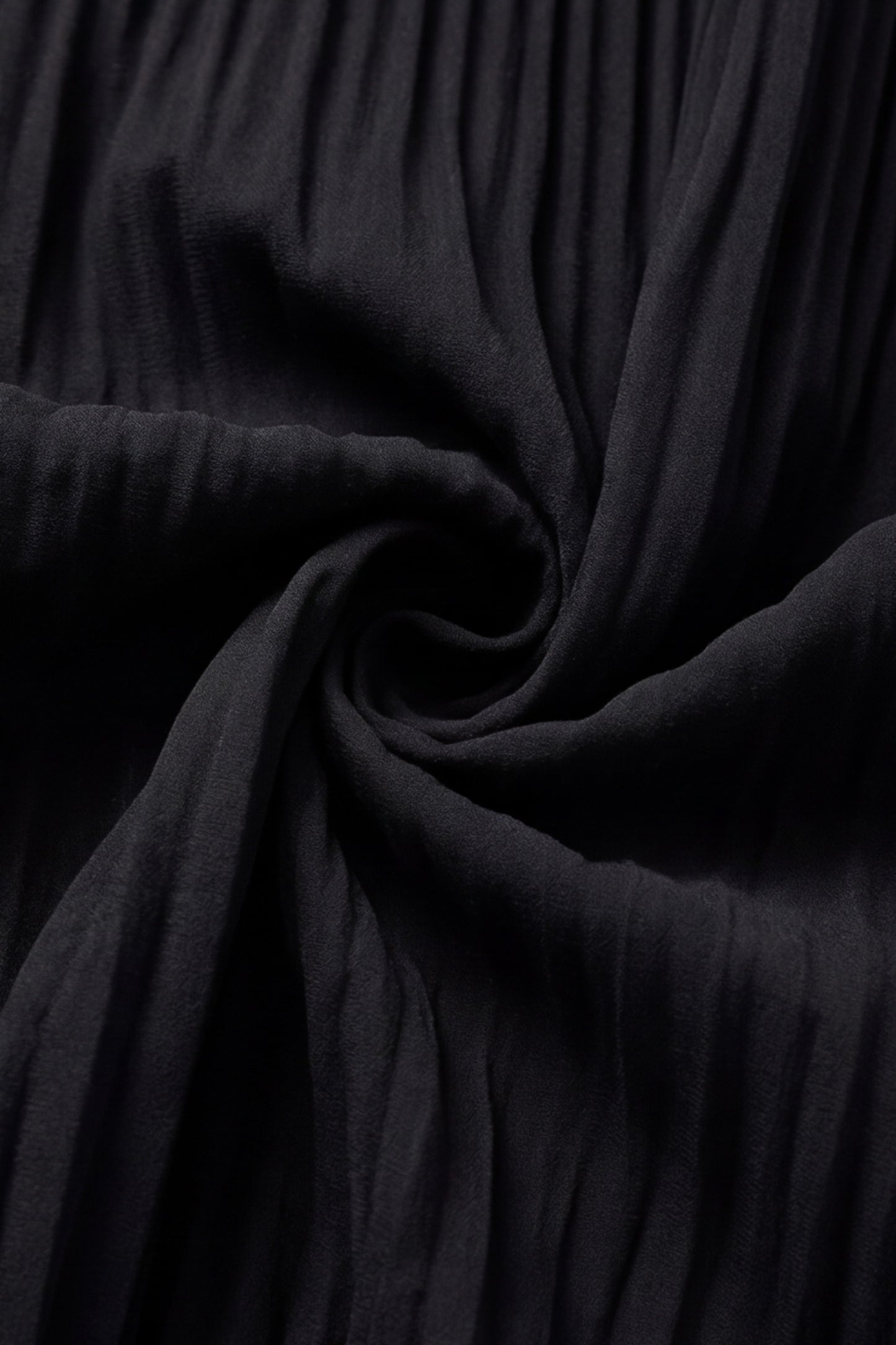 Geoflora Black Round Neck 3/4 Sleeve Pleated Maxi Dress